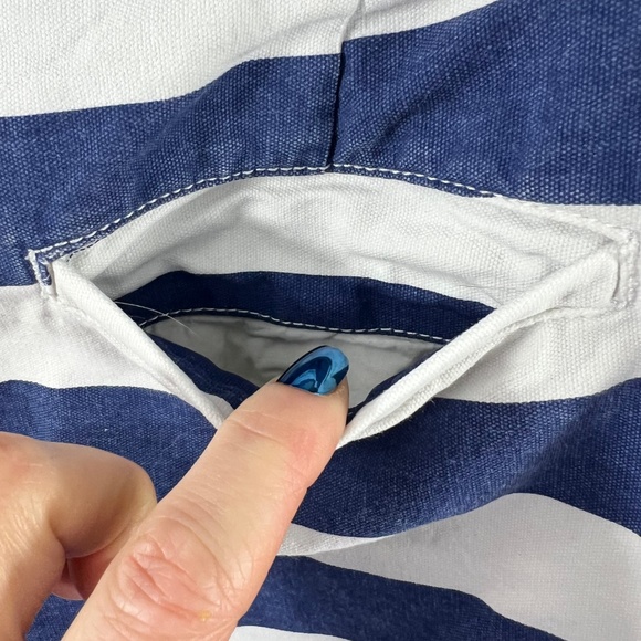 🔥2/$10 |•JOE FRESH•| Blue & White Striped Denim Jean Shorts Size 4 - Picture 5 of 11